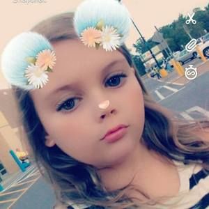 Meet your Posher, Lola